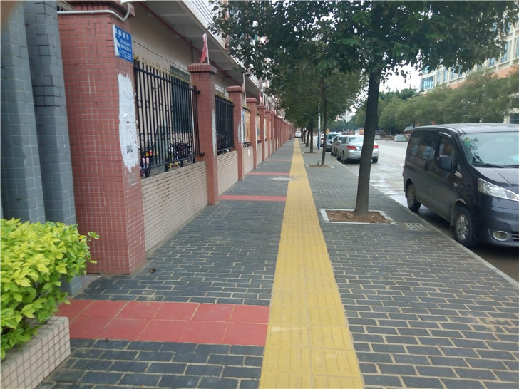 P81212-104035.jpg